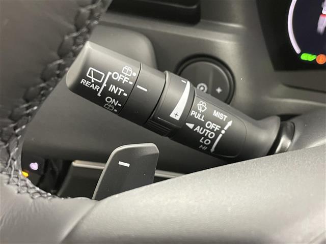 【運転席操作部】快適なドライブを楽しむための機能が装備されています！運転席から触れるので、使いやすいです！除菌プランいれていただくと、さらに清潔で安心していただけます！
