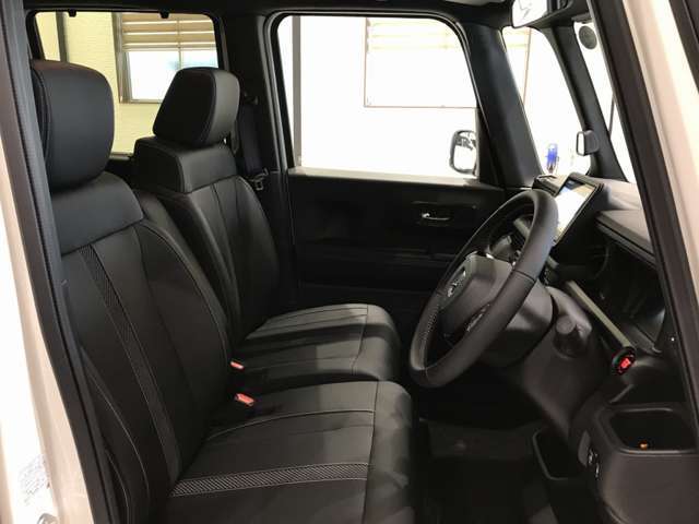 運転席・助手席にはシートヒーターを装備しておりますので、快適にお使いいただけます！