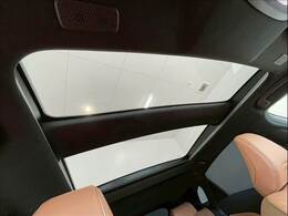 【パノラマルーフ】人気メーカーオプション。開放感溢れる車内を演出します☆