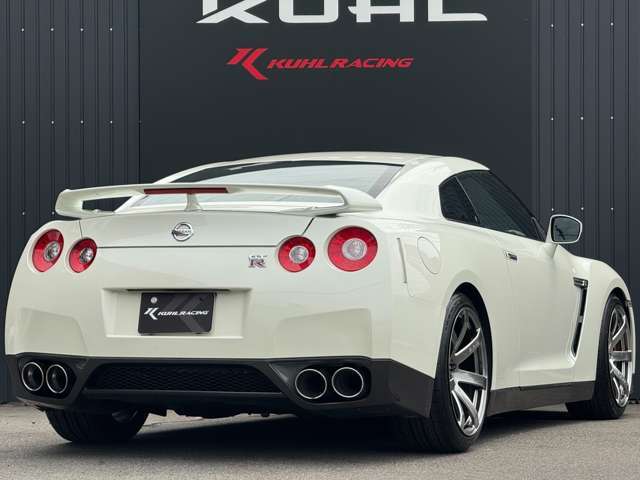 KUHL　RACING愛知豊明ではエアロ取付はもちろん、足回りのカスタムも大得意でございます。お車に合わせた現車マッチングでお客様の理想の足回りカスタムを施します。ご要望を何なりとお申し付けください