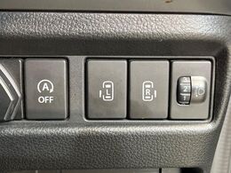 【両側パワースライドドア】スマートキーや運転席のスイッチで後席両側スライドドアの開閉が可能♪電動だから力を入れてドアを開ける必要が無く、小さなお子様でも簡単に開け閉めでき快適です♪