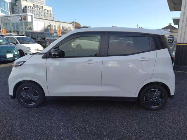 茨城日産自動車(株)水戸千波店にて電気自動車コーナーを設置　数多くリーフ中古車を展示しております！是非、ご来店ください。