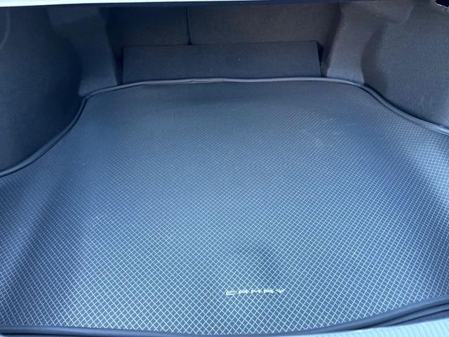 普段のお買い物や通勤、送迎等に十分な荷室スペースを確保しております。