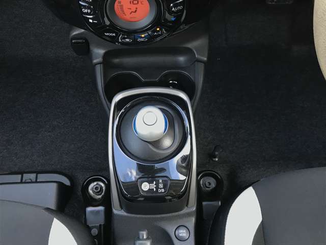 e-power専用セレクトレバーです。