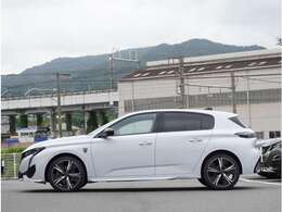 【外装クリーニング済み】外装もしっかりと洗車しております。また納車前も綺麗にして納車いたします。