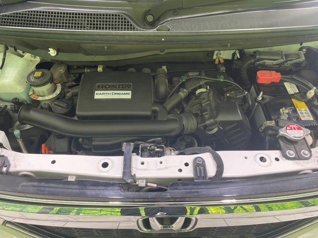 親切・丁寧な専門メカニックスタッフが応対！・車検・点検整備・事故等の修理などアフターサービスも安心。お車のカスタマイズもネクステージのサービススタッフまでご相談ください！