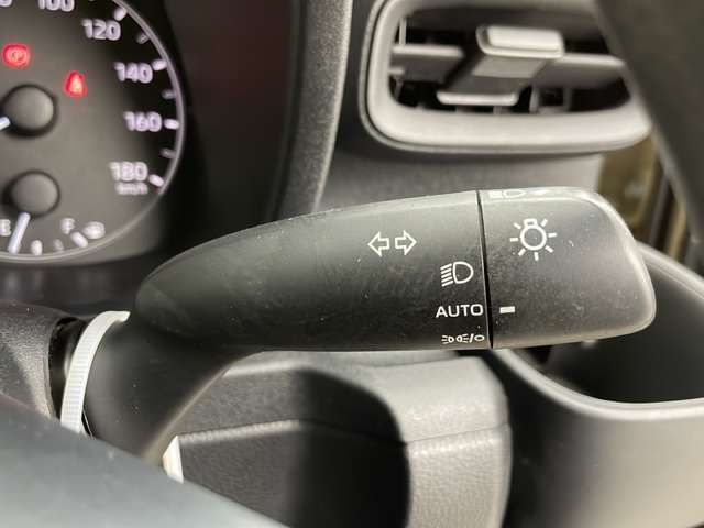 【運転席操作部】快適なドライブを楽しむための機能が装備されています！運転席から触れるので、使いやすいです！除菌プランいれていただくと、さらに清潔で安心していただけます！