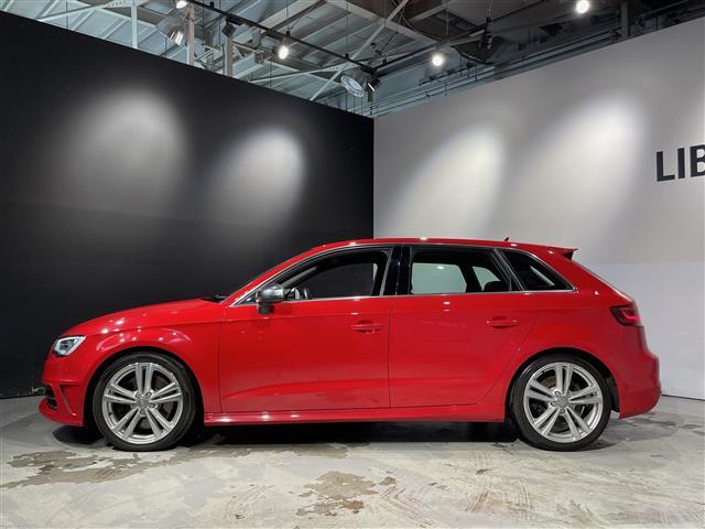 LIBERALAは、輸入車選びの新たなスタイルを提案するインポート・セレクト・ブランドです。オーナー様となる方がクルマから直接感じる感性を第一にした、最良の一台との出会いをコーディネートいたします。
