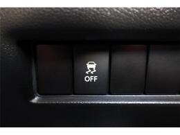 パーキングセンサー付で、車庫入れも駐車もラクラクです。