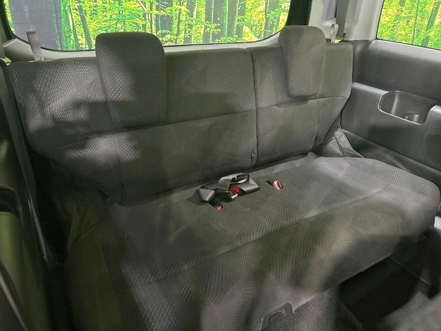 3列目シートはもちろん状態良好☆大人でもゆったりと座って頂けますので、大人数でのお出かけもラクラクです♪ご家族で、気の知れた仲間で、ドライブに行くのが楽しみですね♪