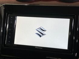 【ディスプレイオーディオ】視認性が高いディスプレイオーディオを装備♪操作性も良好で直感的なソース選択が可能です。