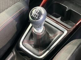 【フロア6速MT】走りの6速MT！！スポーティーな走行をお楽しみいただけます♪