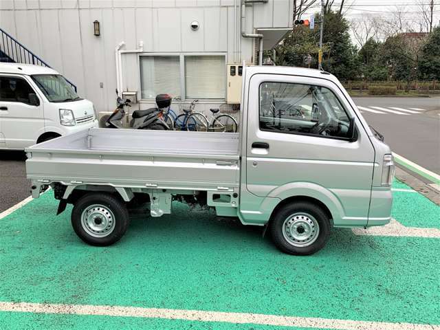 武蔵野自動車は損保ジャパンとあいおいニッセイ同和の代理店です。保険の相談もお任せください。