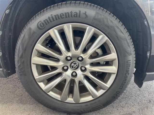 国産車から輸入車まで多様なお客様のニーズのお応えできるように、全国規模で豊富な在庫展開！車のことならWECARSへ！