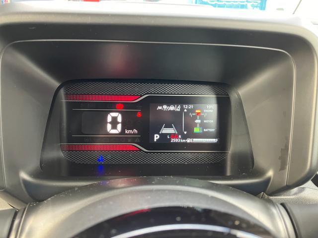 コンパクトにまとめられたメーターパネル☆