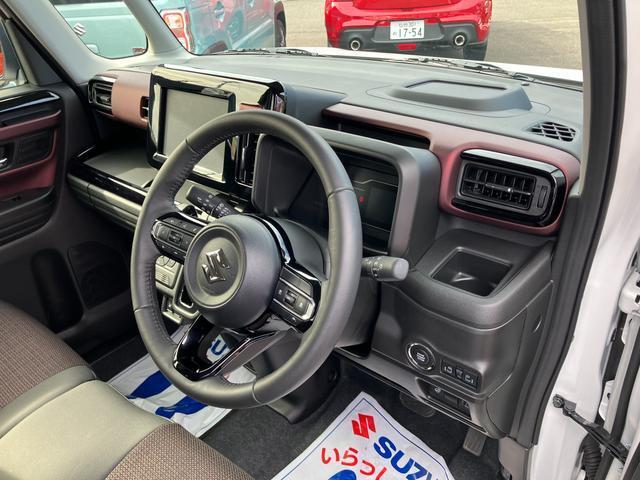 黒を基調とした上品なインテリア☆