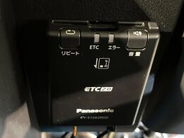 【ETC】高速道路の料金所をストレスなく通過！話題のスポットやサービスエリアに多い「スマートIC」利用時は必須のアイテムです。当店でセットアップを実施、ご納車当日からすぐにご利用いただけます！