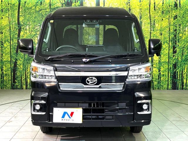 弊社では、全車『修復歴なし』のお車のみ取り扱っております。専任バイヤーによる厳選した仕入れの後、入庫後の車両チェックを行い、ネクステージが認定した高品質な中古車をご提供しております。