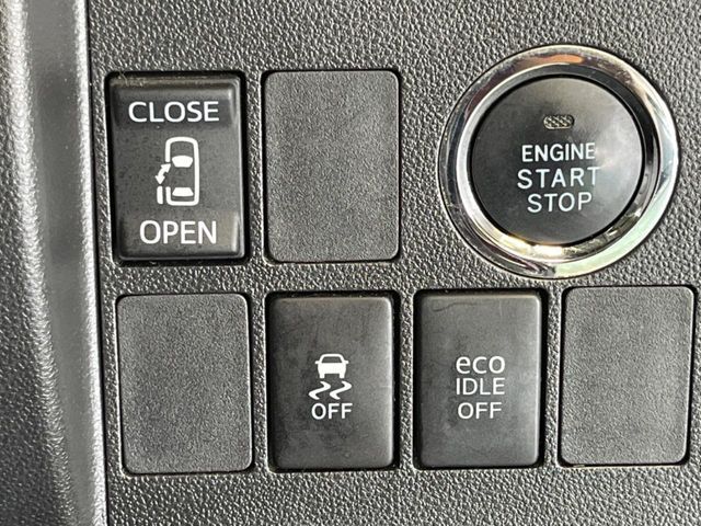【パワースライドドア】スマートキーや運転席のスイッチでスライドドアの開閉が可能♪電動だから力を入れてドアを開ける必要が無く、小さいお子様でも、重い荷物を持っている時もラクに開け閉めできます♪