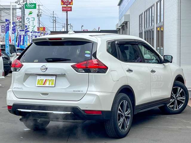 一部車両を除き他店在庫の取寄せ陸送費は無料にて対応中！　品質にこだわった車両仕入れ！低走行の高品質車だけを仕入れております。ボディの綺麗さはもちろん降雪地域特有の下廻りのサビなども少ない車両をご案内！