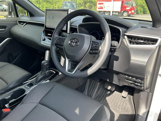 【運転席】『運転席周辺』の画像になります。写真の内容に関してご不明点、ご質問等がございましたらお気軽にガリバー店舗までお問い合わせください。