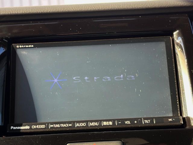【ナビゲーション】使いやすいナビで目的地までしっかり案内してくれます。各種オーディオ再生機能も充実しており、お車の運転がさらに楽しくなります！！
