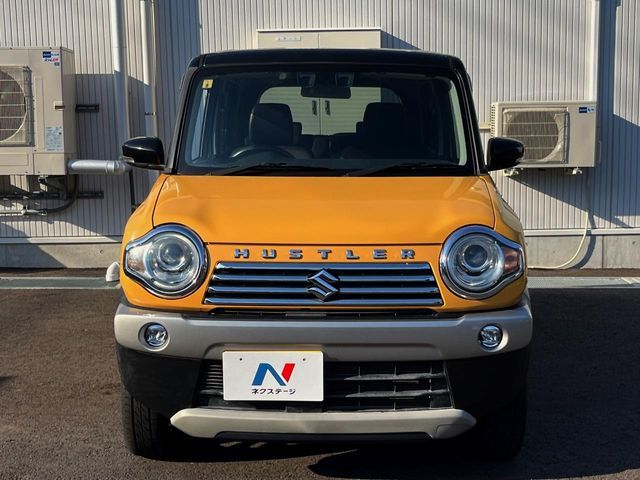 弊社では、全車『修復歴なし』のお車のみ取り扱っております。専任バイヤーによる厳選した仕入れの後、入庫後の車両チェックを行い、ネクステージが認定した高品質な中古車をご提供しております。