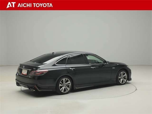 『ロングラン保証』はメーカー、年式を問わず1年間・走行距離無制限の無料保証です。最長3年まで延長可です！詳しくはスタッフまでおたずねください。