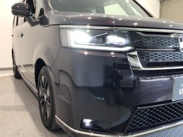 【LEDヘッドライト】ディスチャージヘッドライト（HID）と同等の明るさで、夜道や雨天走行が明るく視界良好！！　フォグライトも装備で、安心感さらにUPです♪安心ドライブを楽しんで下さい♪