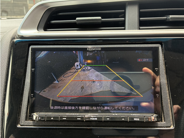 バックカメラも付いてます。