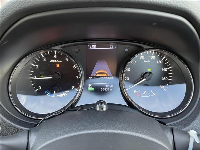 【スピードメーター】メーターがシンプルで見やすく運転しやすいですね！