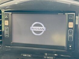 【純正ナビ】人気の純正ナビを装備。オーディオ機能も充実しており、Bluetooth接続すればお持ちのスマホやMP3プレイヤーの音楽を再生可能！毎日の運転がさらに楽しくなります！！