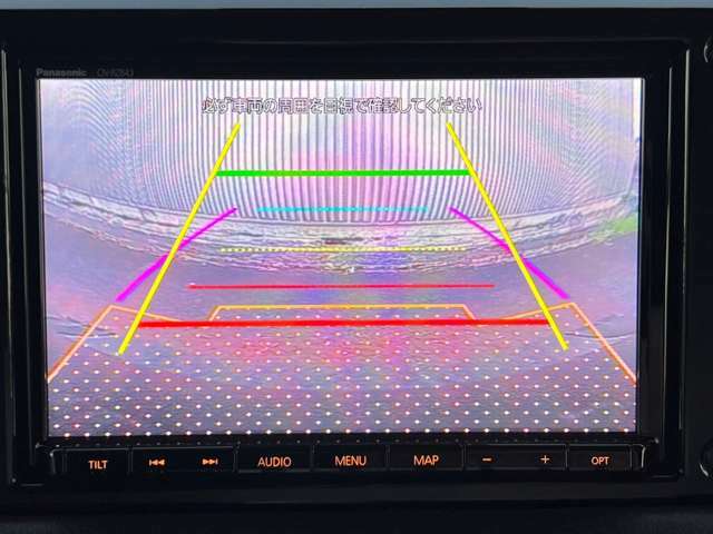 【バックカメラ】駐車時等後方を確認するのに重宝するバックカメラです♪狭い駐車場はもちろん、夜間も後方が見やすいです！