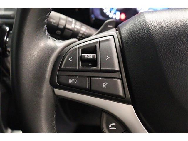 運転しながら操作が出来る画期的装備！これ便利です