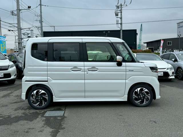 ☆仕入担当者、商品管理センター、販売担当者らの3重の厳しいチェックをクリアした高品質車を展示しております。ご遠方のお客様も安心してご検討頂けます☆