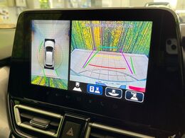 【全方位モニター用カメラ】専用のカメラにより、上から見下ろしたような視点で360度クルマの周囲を確認することができます☆死角部分も確認しやすく、狭い場所での切り返しや駐車もスムーズに行えます。