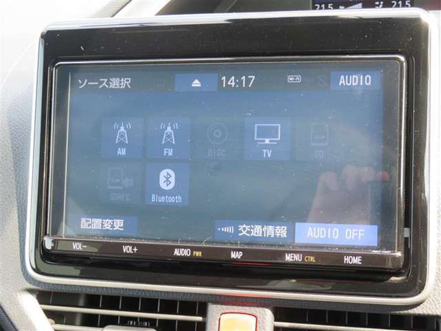 Bluetooth(ブルートゥース）接続機能付き。　スマートホンなどからお気に入りの音楽をワイヤレス再生できます。　ドライブがさらに楽しくなりますね♪