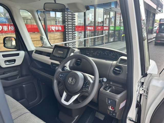 ケイカフェでは、快適なカーライフを過ごしていただくためにオイル交換～定期点検や車検整備なども実施。国土交通省トップランクの指定工場6拠点、認証工場1拠点の体制で高いクオリティの整備を実施しております。