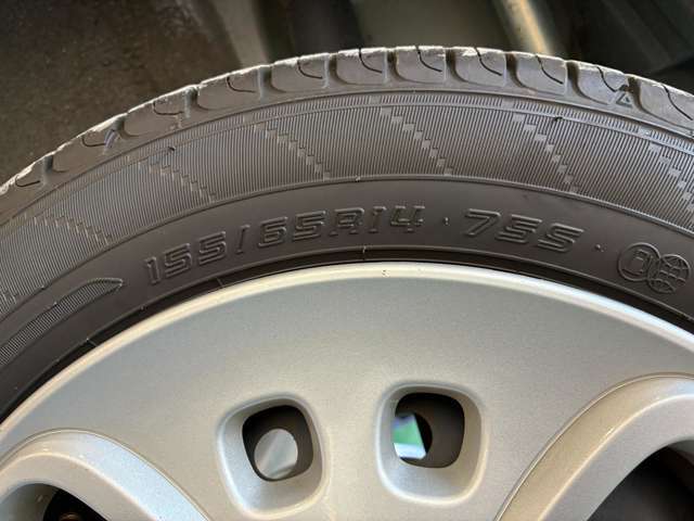 【アフターフォローもお任せ下さい！】ご納車後の修理や車検も承ります。オイル交換、タイヤ交換、板金修理、コーティング、保険なども対応しております。お車のことならなんでもご相談ください！