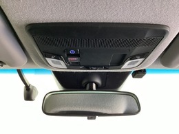 Honda CONNECT搭載車です。「Honda Total Care プレミアム」に加入頂くと、「緊急サポートセンター」や「Honda ALSOK駆けつけサービス」などのサービスが受けられます。