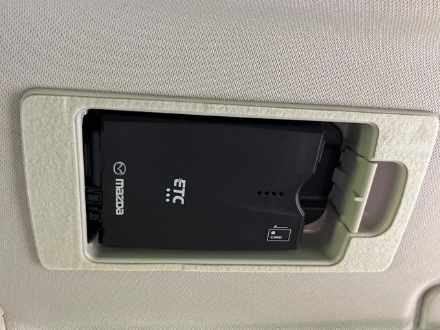 【ETC】高速道路の料金所をストレスなく通過！話題のスポットやサービスエリアに多い「スマートIC」利用時は必須のアイテムです。当店でセットアップを実施、ご納車当日からすぐにご利用いただけます！