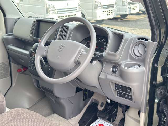 当社車輌をご覧いただきありがとうございます！当車輌のことや現在お乗りのお車のことで気になることがございましたらお気軽にご連絡ください♪見学だけでも大歓迎です♪