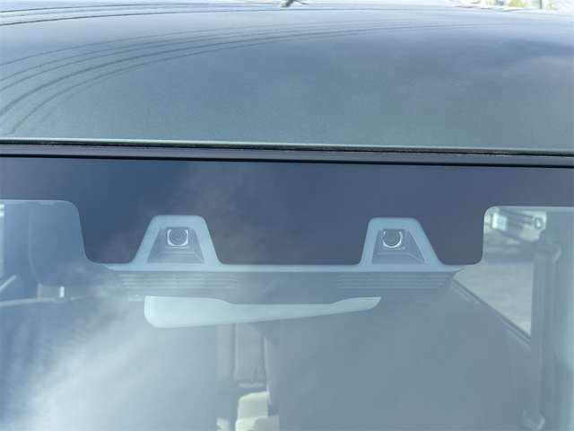 お車の事ならスズキショップミマサカにお任せ下さい！！新車販売、中古車販売、車検、点検、修理、保険、板金まで幅広く対応させて頂きます！民間車検工場完備ですので、納車前、納車後の点検もばっちりです♪