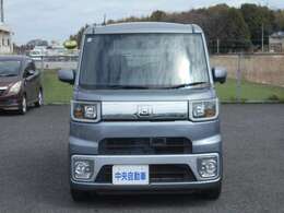 乗用車・RV車専用リフトを7台設置。幅広い車種に対応した整備が可能です
