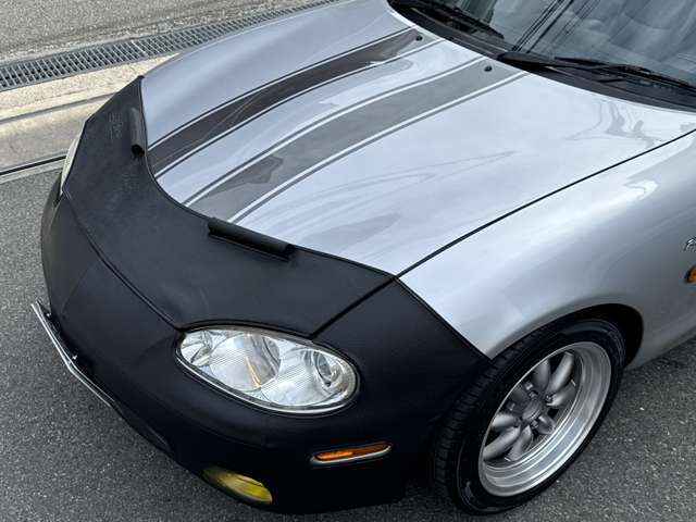 フルブラでバンパーの傷や飛び石を防ぎボディを綺麗に保つ役割があります。