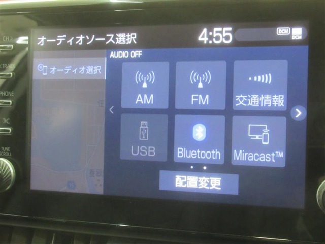 Bluetoothで携帯電話を接続すればハンドフリー通話が可能です。ステアリングスイッチで着信を取ることも可能です