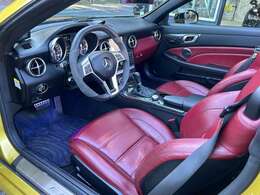 人気の赤革インテリアでございます！