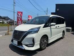 禁煙車で内外装がとてもきれいなセレナ後期型が入庫しました！しっかりと整備された1台ですので安心してお乗りいただけます。現車確認にお越しの際はお手数ですが事前にご連絡頂きます様お願いいたします！