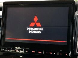 【メーカー純正ナビ】インテリアに溶け込むスタイリッシュな「専用設計」メーカーナビを装備♪視認性や操作性など基本性能にも優れ、より上質なカーライフをお楽しみいただけます。