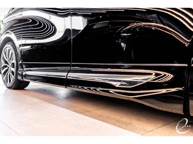 ・MODELLISTA　エアロパーツセット・・・￥368,500（RACING DIGNITY STYLE）